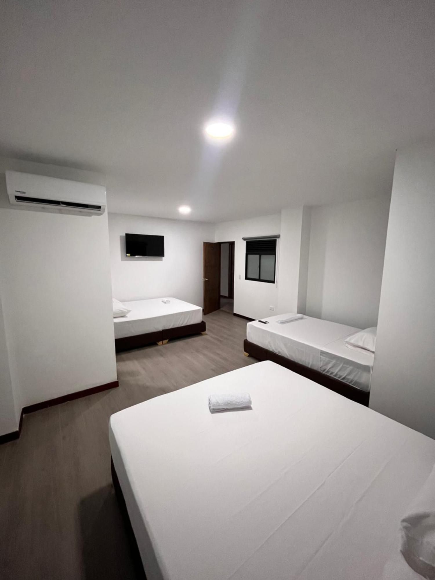 מדיין Hotel Gallery By 70 מראה חיצוני תמונה