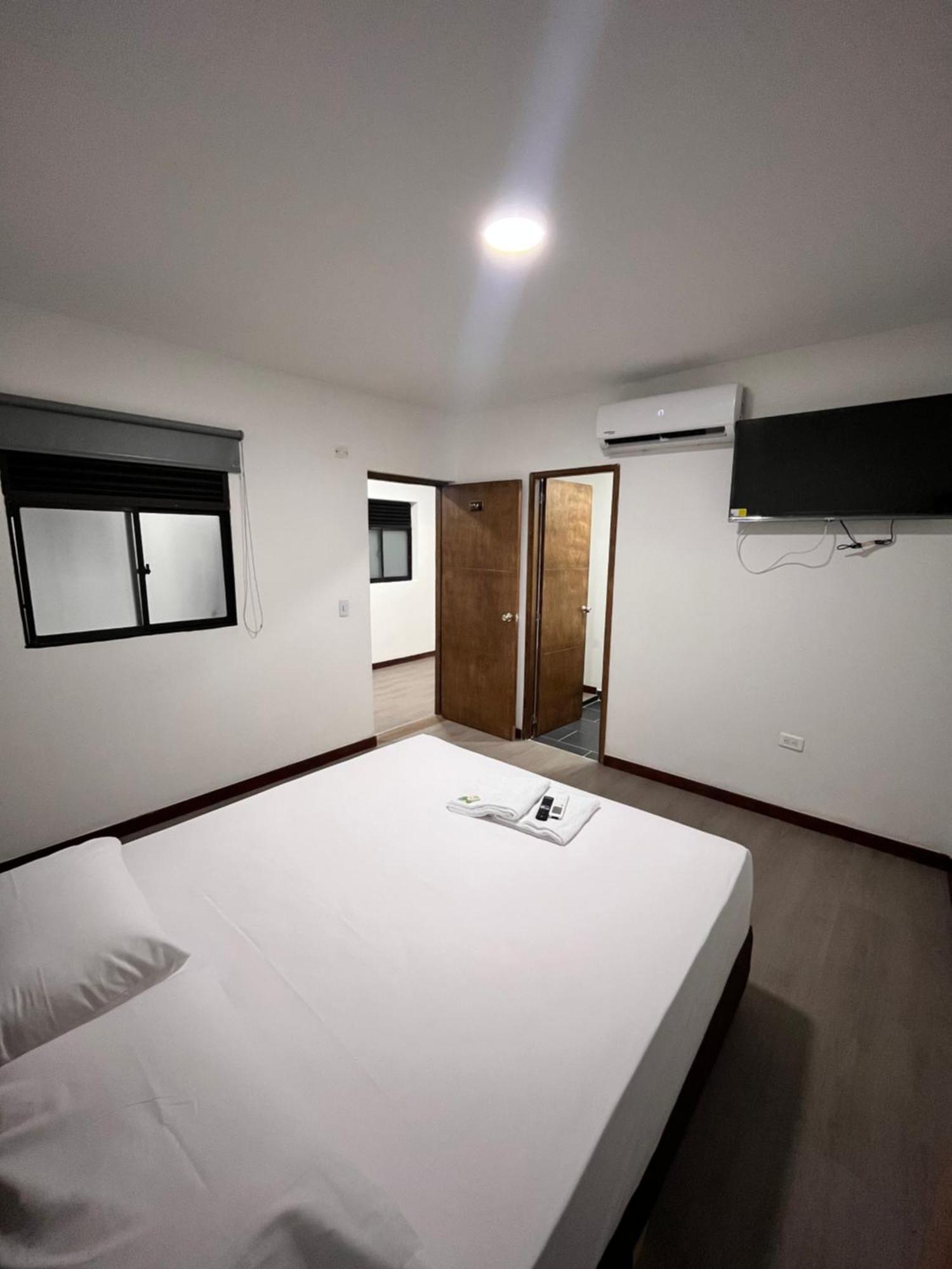 מדיין Hotel Gallery By 70 מראה חיצוני תמונה